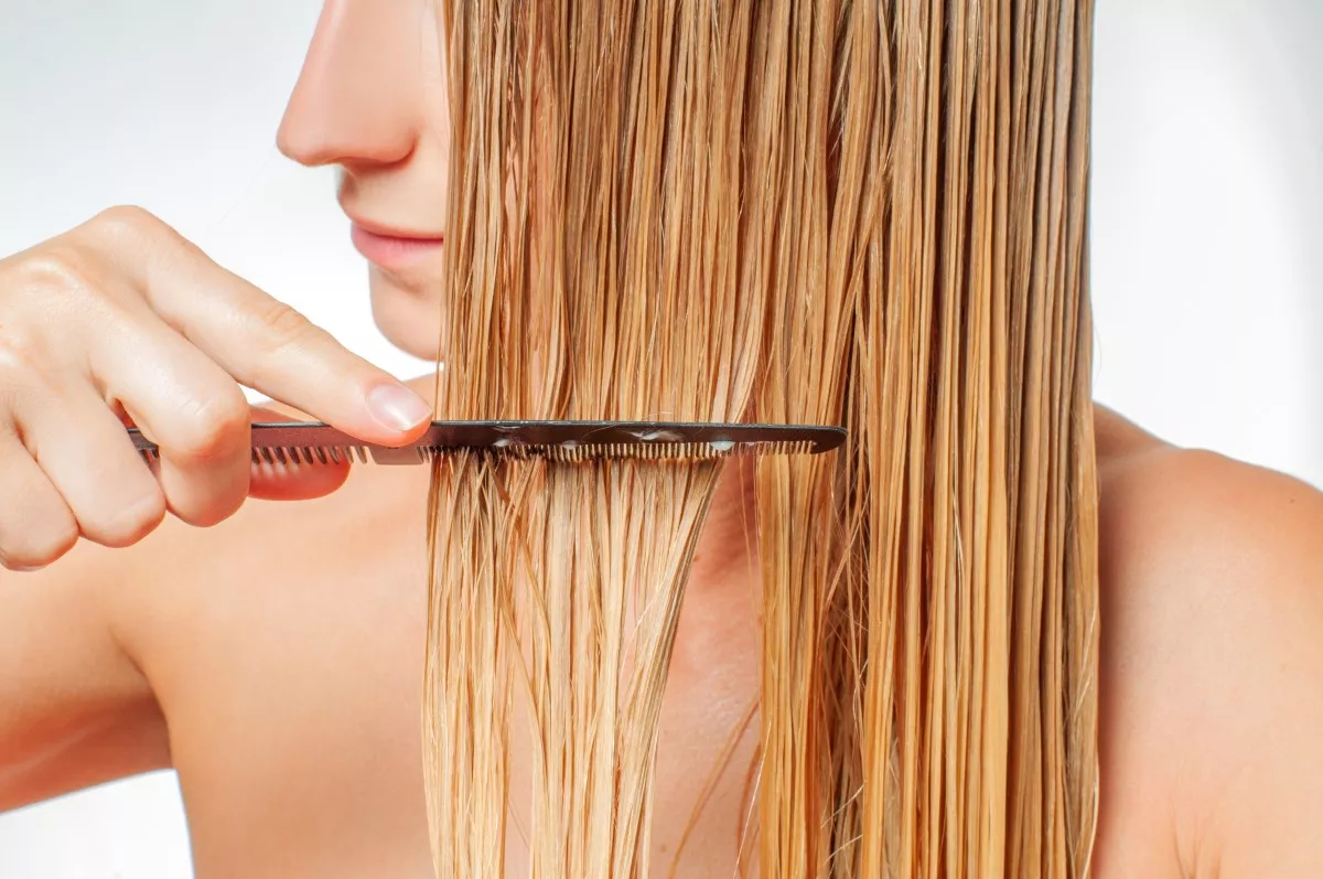 Як випрямити волосся безелектричного випрямлювача?